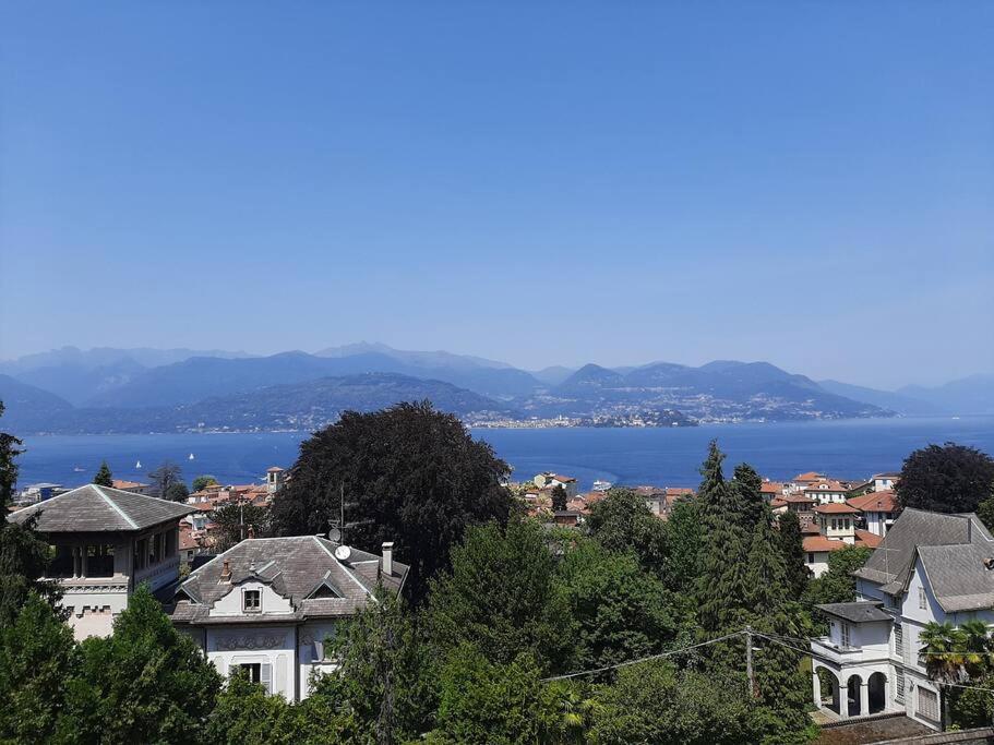 La Finestra Sul Lago - In Villa Con Vista E Posto Auto Coperto Stresa Exteriör bild